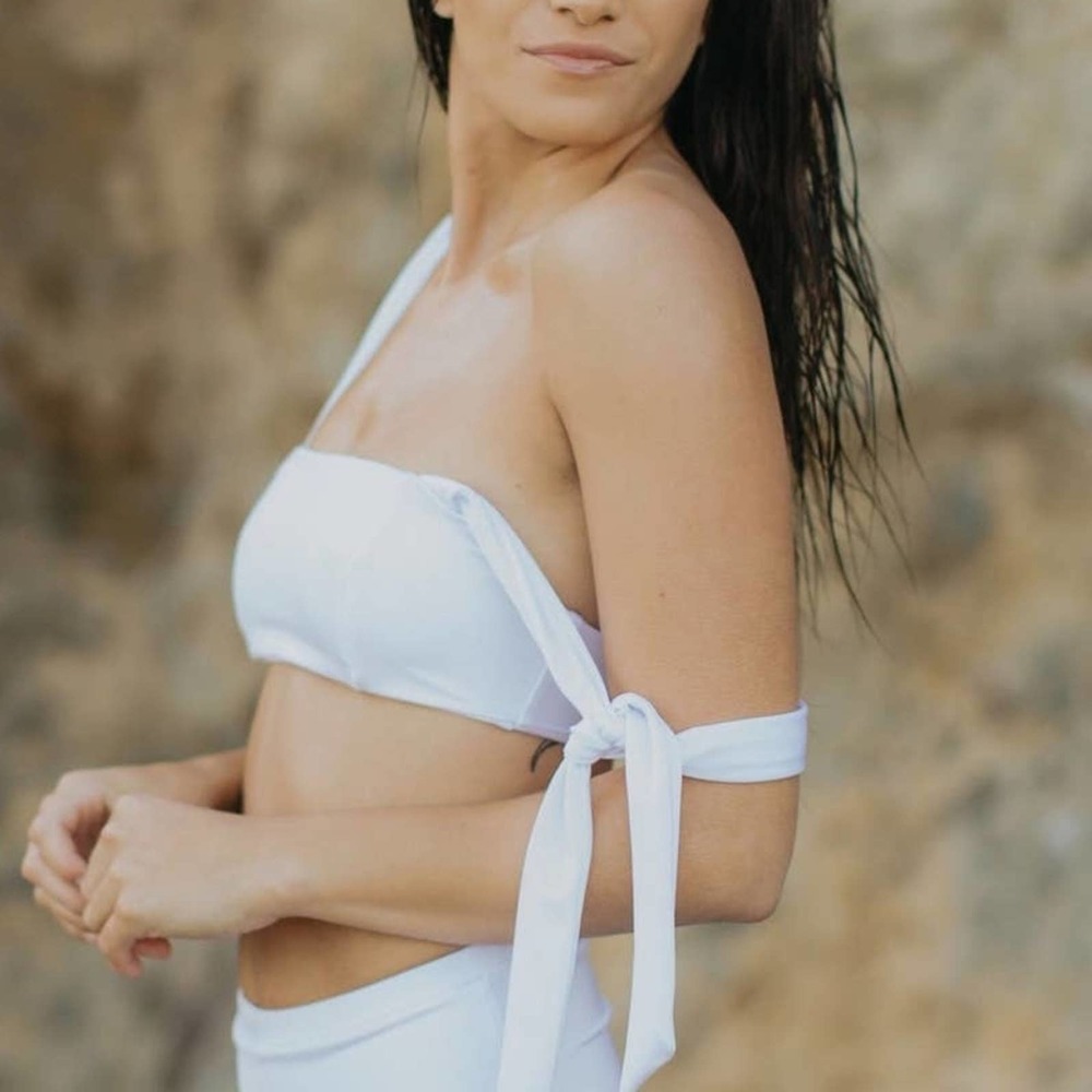 Joues De Sable Dominique bikini top in white pearl